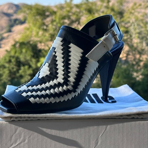 Colville Heels IT40 - Picture 1 of 12